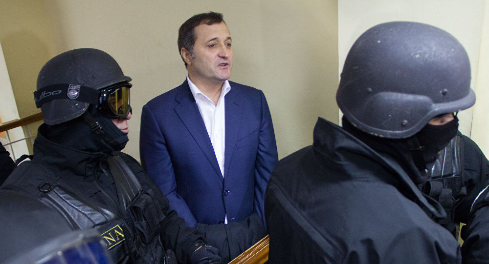 Serviciul de presă al CCM notează că sesizarea prin care este solicitată examinarea acestei situaţii este semnată de 18 deputaţi din fracţiunea parlamentară PLDM.