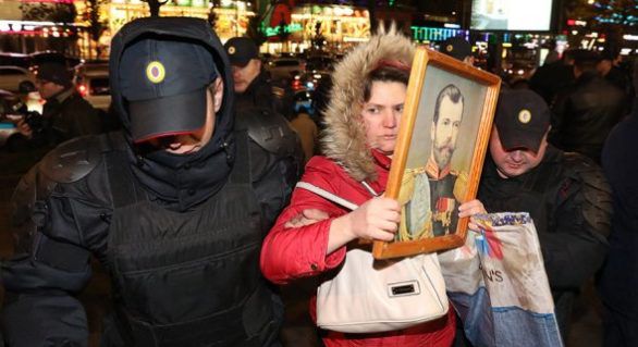 Жестокость в ходе премьеры фильма "Матильда" в Москве: задержаны 7 активистов.