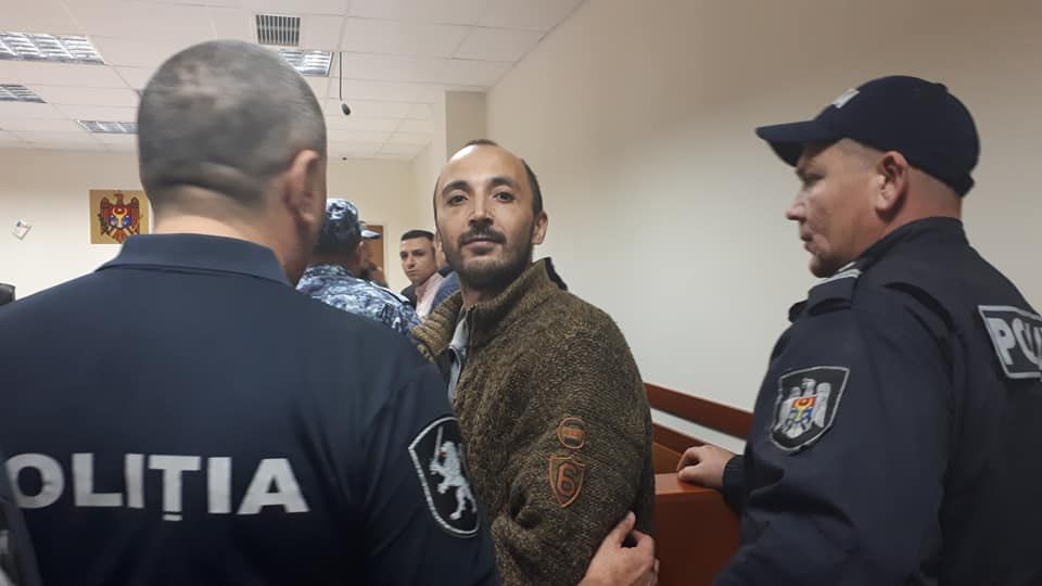 Новое слушание по делу Георге Петика было отложено.