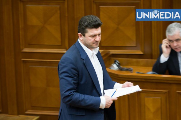 Deputatul PCRM Iurie Muntean a lansat acuzații în timpul primei ședințe plenare a Parlamentului din sesiunea de toamnă-iarnă.