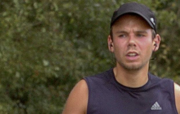 Andreas Lubitz, se informase pe Internet despre sinucidere şi despre uşile blindate ale cabinei piloţilor. Foto: rtv.net