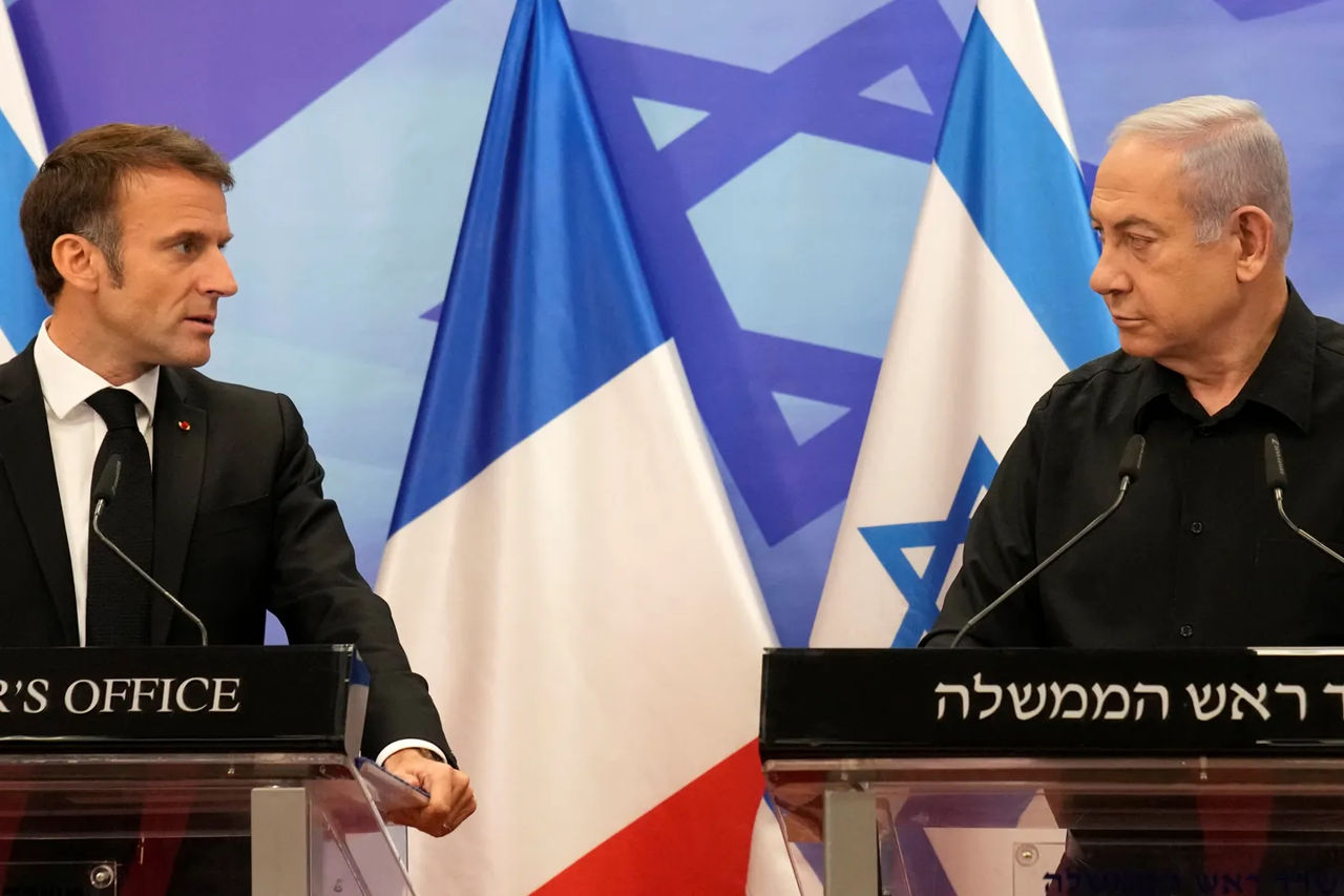 Netanyahu i-a refuzat lui Macron intrarea în Israel.
