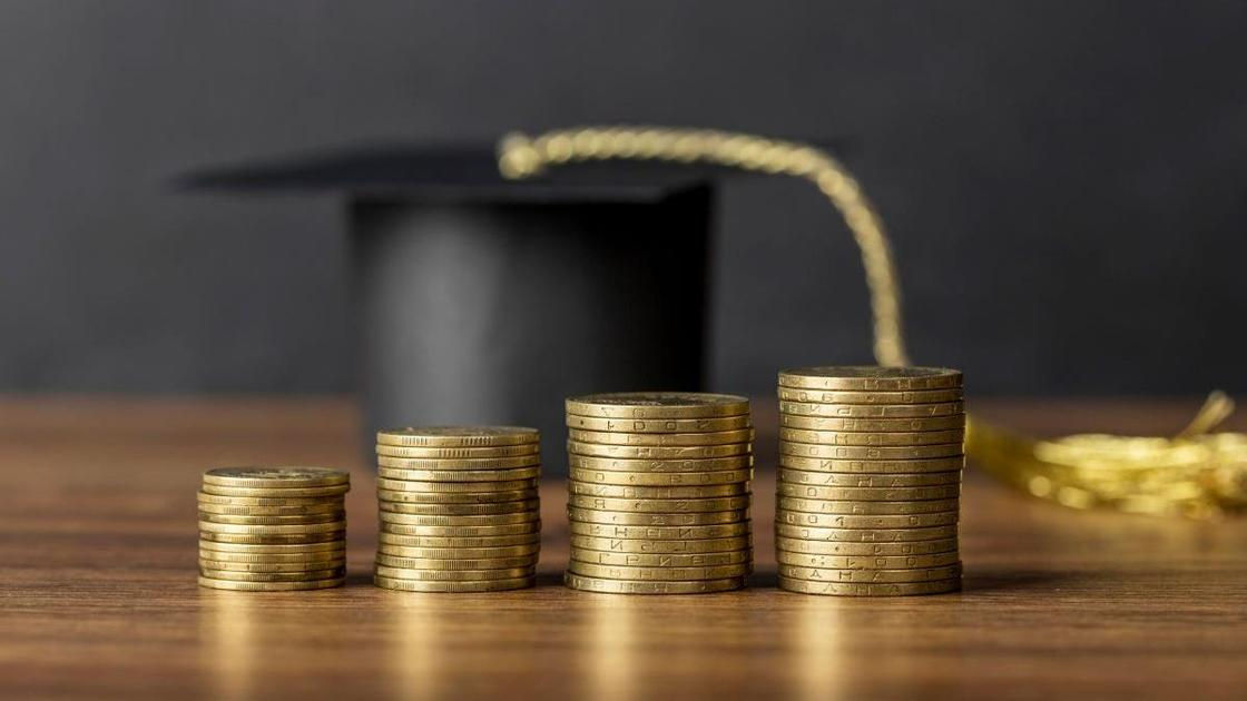 Студенты с баллом ниже 6,5 не будут получать стипендии.