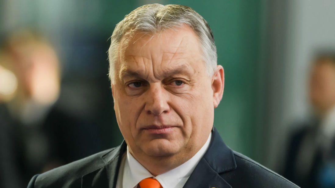 Орбан в праздничной речи попросил помочь ему "оккупировать Брюссель".