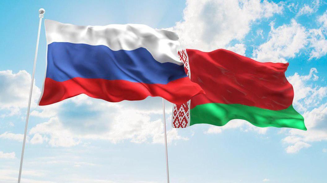 Большинство пользователей сети выступили против вхождения Белоруссии в состав России. 