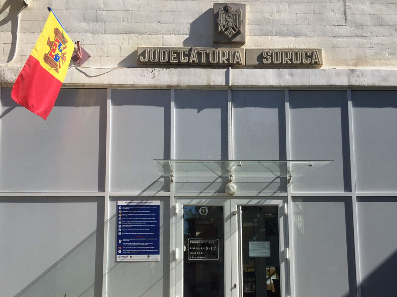 Un bărbat din Soroca a avariat intenționat mașina unui judecător care îi examina cazul.