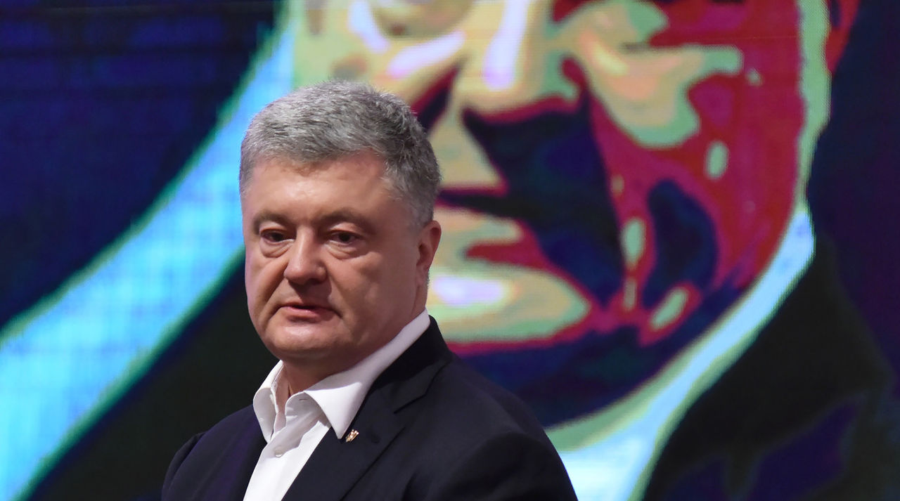 Порошенко заявил о готовности пройти через детектор лжи в прямом эфире.