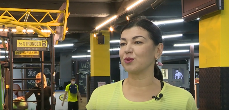 Женщина похудела на 42 килограмма за 12 месяцев. 