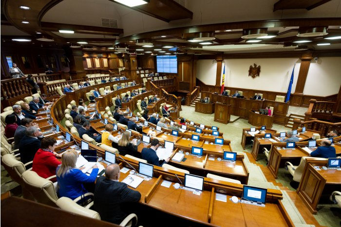 Парламент Молдовы денонсировал за день девять соглашений с СНГ.
