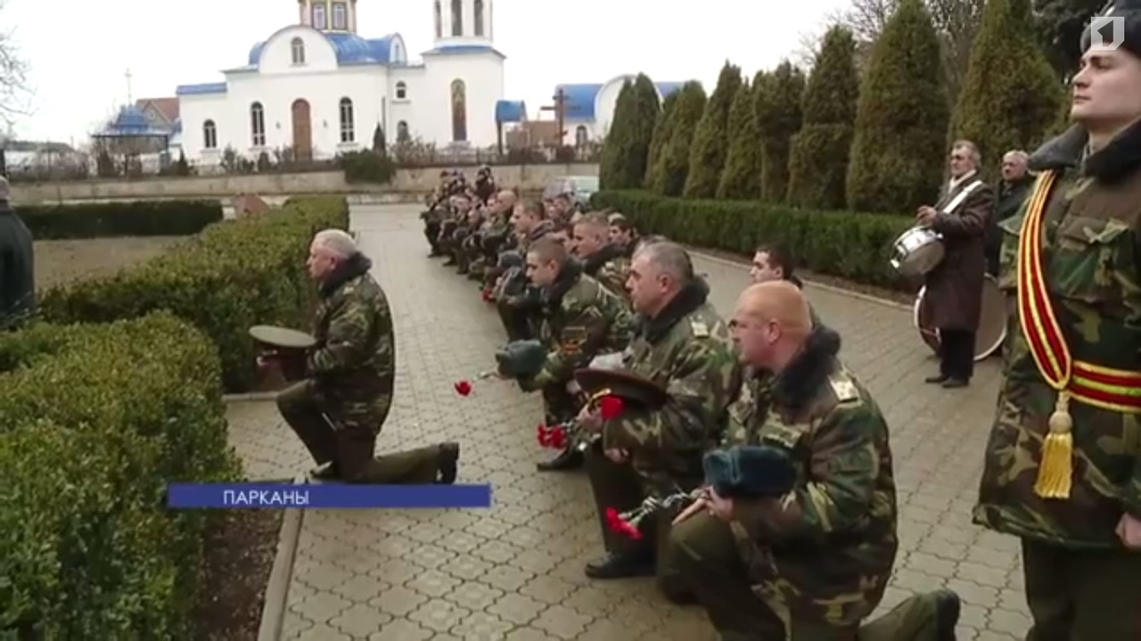 Память погибших почтили минутой молчания. Фото: tv.pgtrk.ru