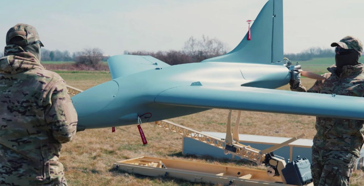 Ucraina a început să folosească drone de luptă cu inteligență artificială.