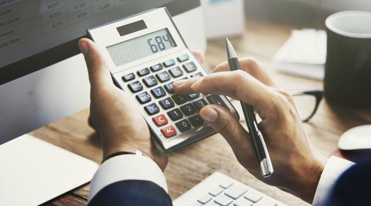 Sistemul de deduceri aplicate de angajatori va fi simplificat prin stabilirea unui plafon de 10%.