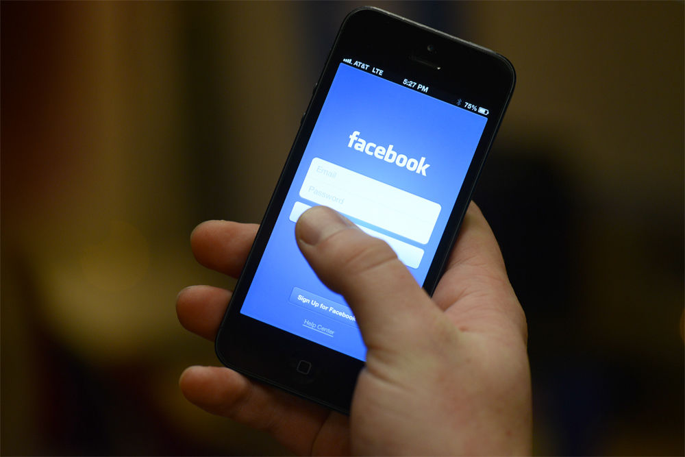 Facebook разрабатывает приложение для адаптации бывших заключенных в обществе.