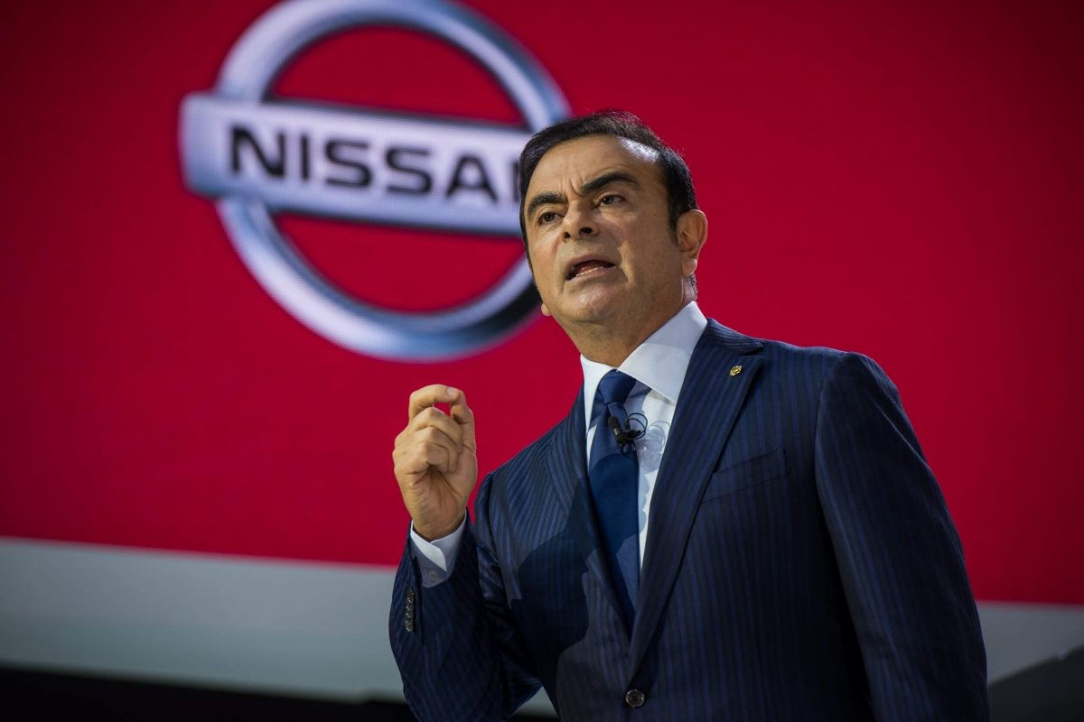 От экс-главы Nissan потребовали вернуть роскошную яхту.