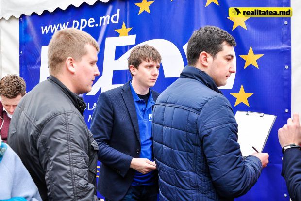 Кампания по сбору подписей стартовала 27 марта в столице.   Фото: realitatea.md