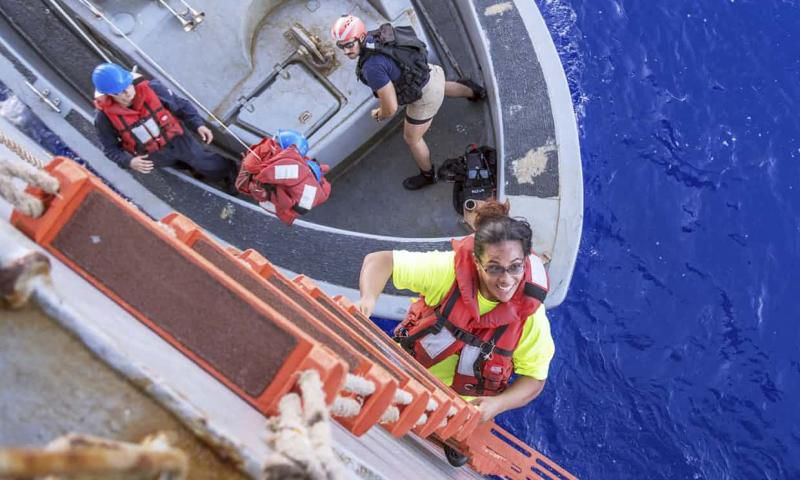 Povestea celor două femei salvate din Pacific, după cinci luni