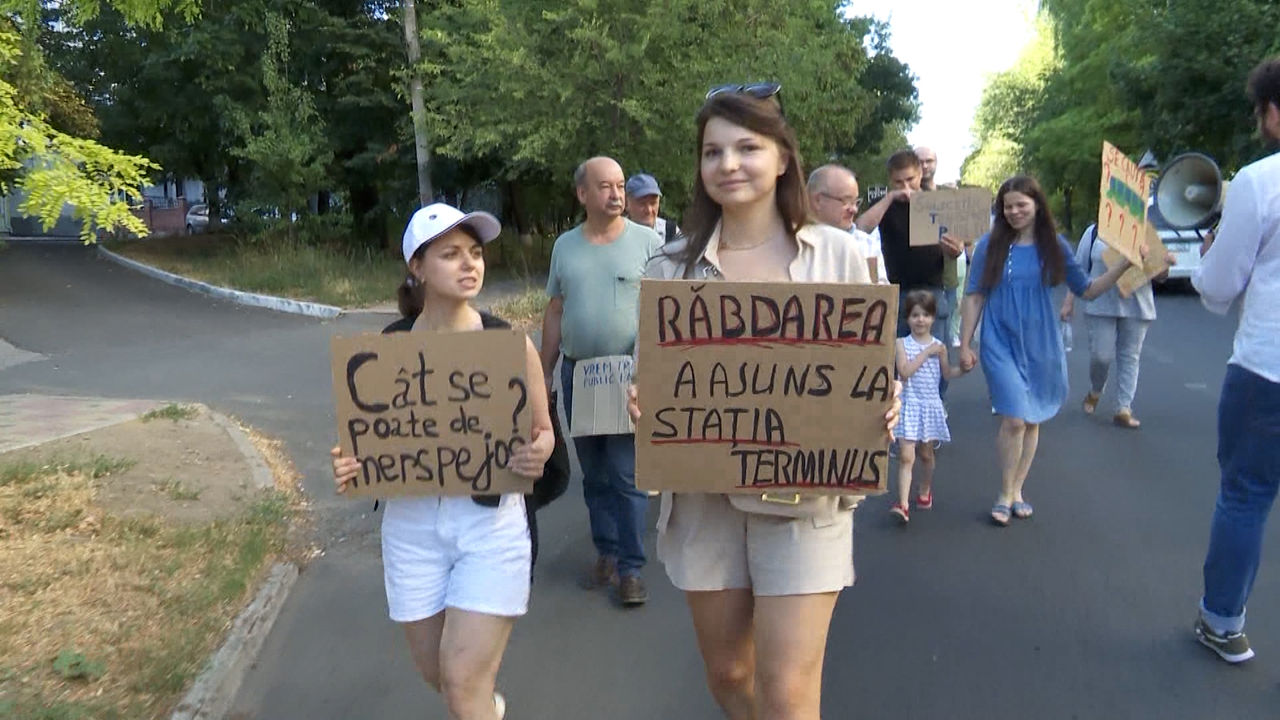 Жители Кодру жалуются на нехватку общественного транспорта.