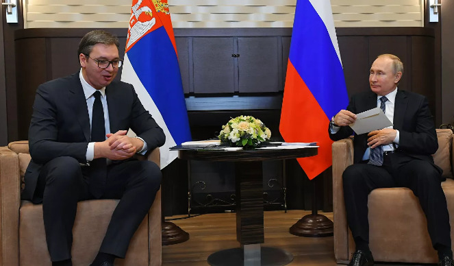 Президент Сербии заговорил с Путиным по-русски.