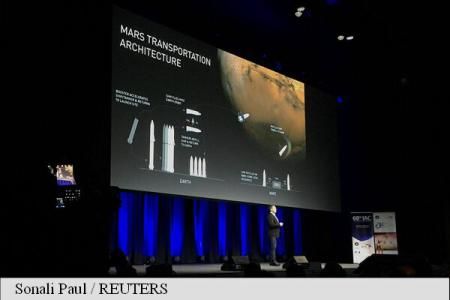 Elon Musk reduce dimensiunile rachetei care va călători spre Marte. Foto: Agerpres