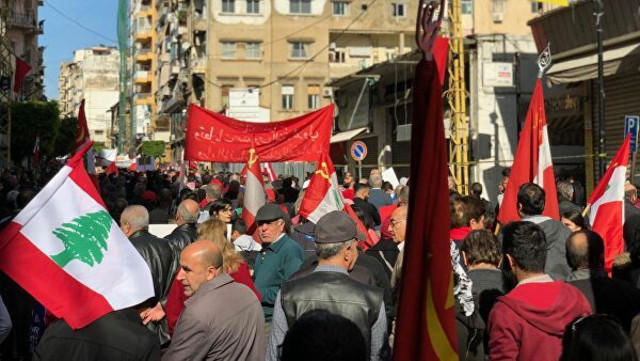 В Ливане из-за забастовки владельцев закрылись почти все АЗС.