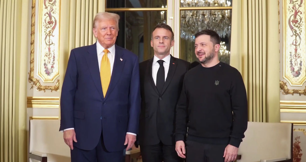 Axios: Macron l-a convins pe Trump timp de câteva zile să se întâlnească cu Zelenski la Paris.