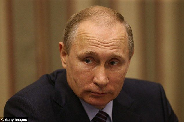 Preşedintele rus Vladimir Putin a trimis condoleanţe, joi noapte, Franţei.