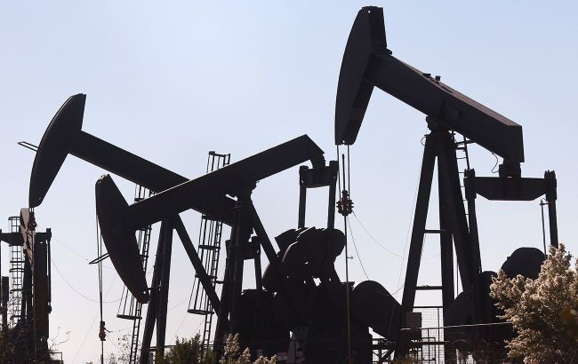 Средняя экспортная цена российской нефти составляла 52,48 доллара за баррель.