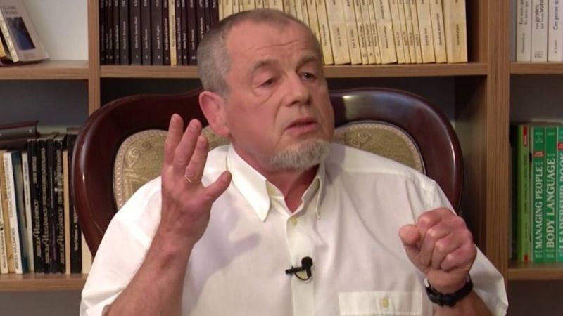 Доктор экономики Михаил Пойсик.