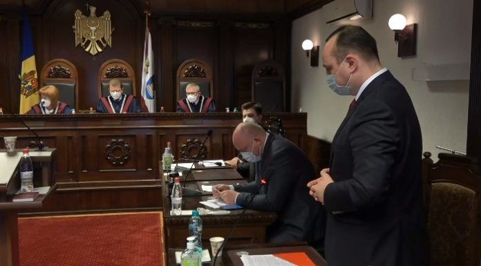 Батрынча в КС: Санду ведет одностороннюю политику в условиях политического кризиса в стране.