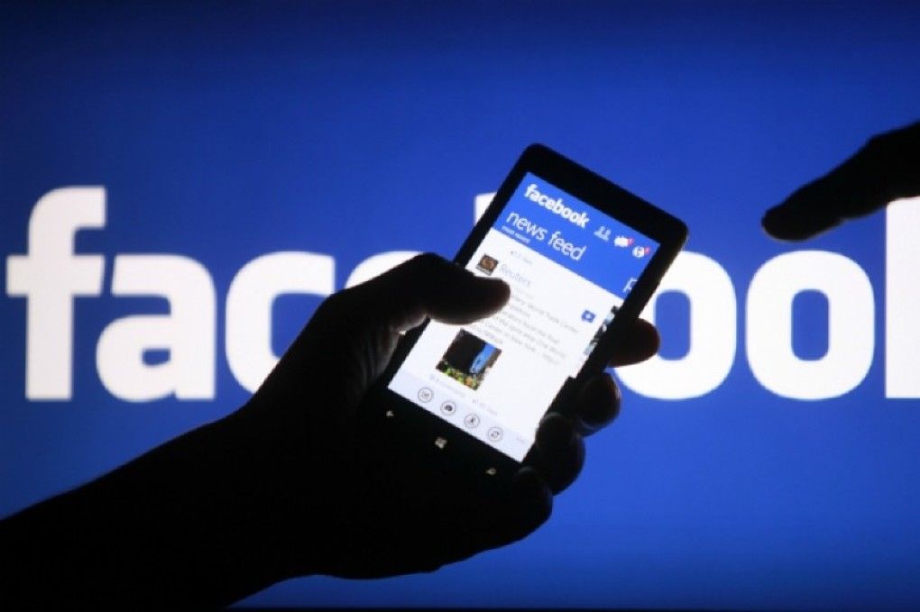 Facebook a fost amendat cu 155.000 de euro de Comisia Națională pentru Informatică și Libertății din Franța. 
