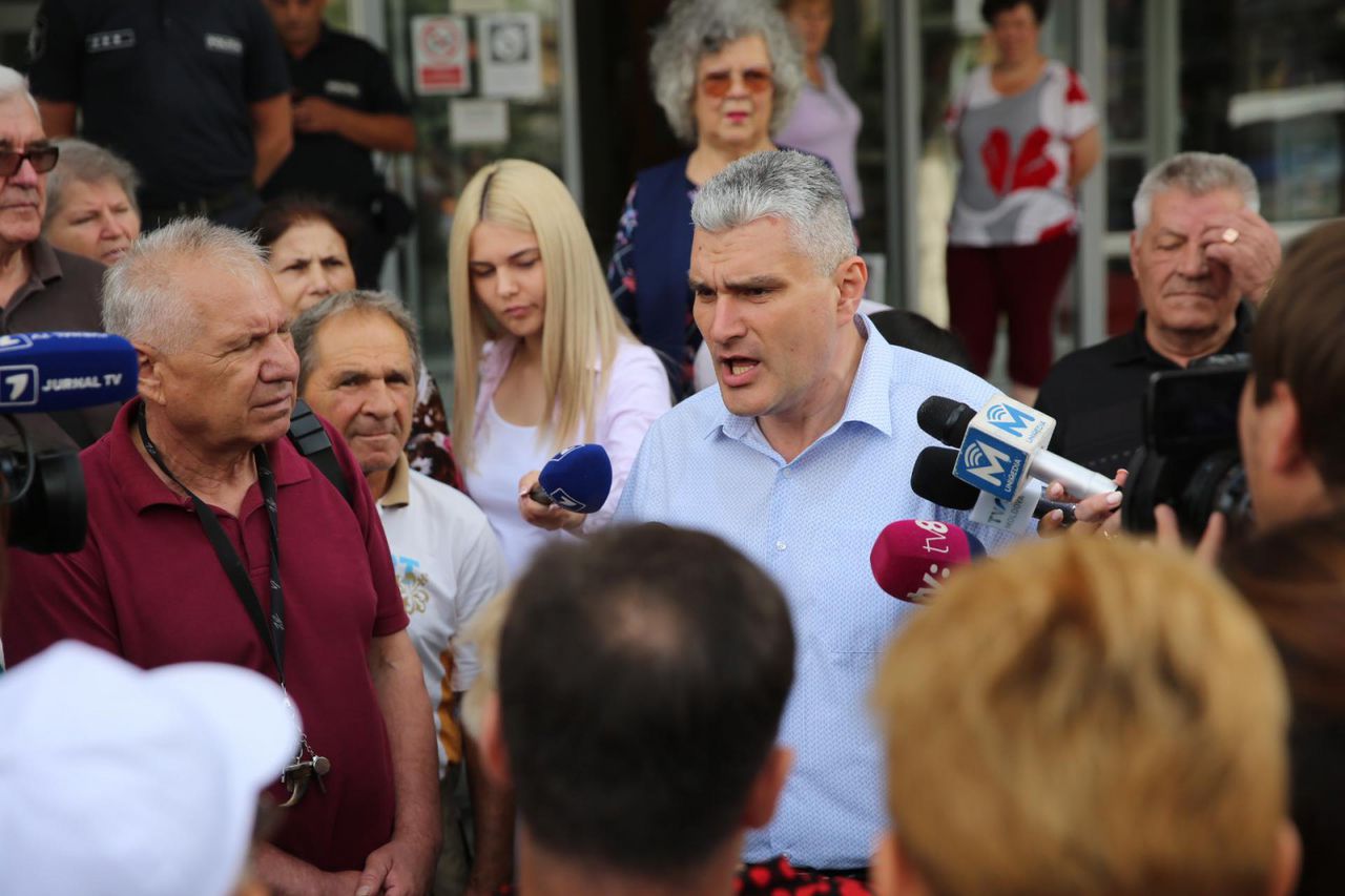 Слусарь: Власть пытается отложить утверждение мандата Нэстасе