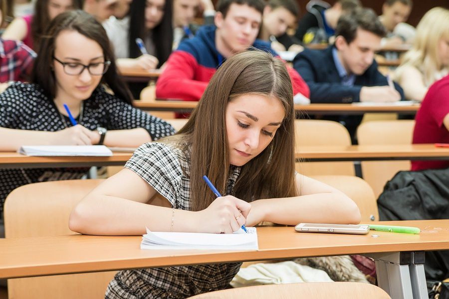 В столице начинается прием документов на обучение в Румынии.