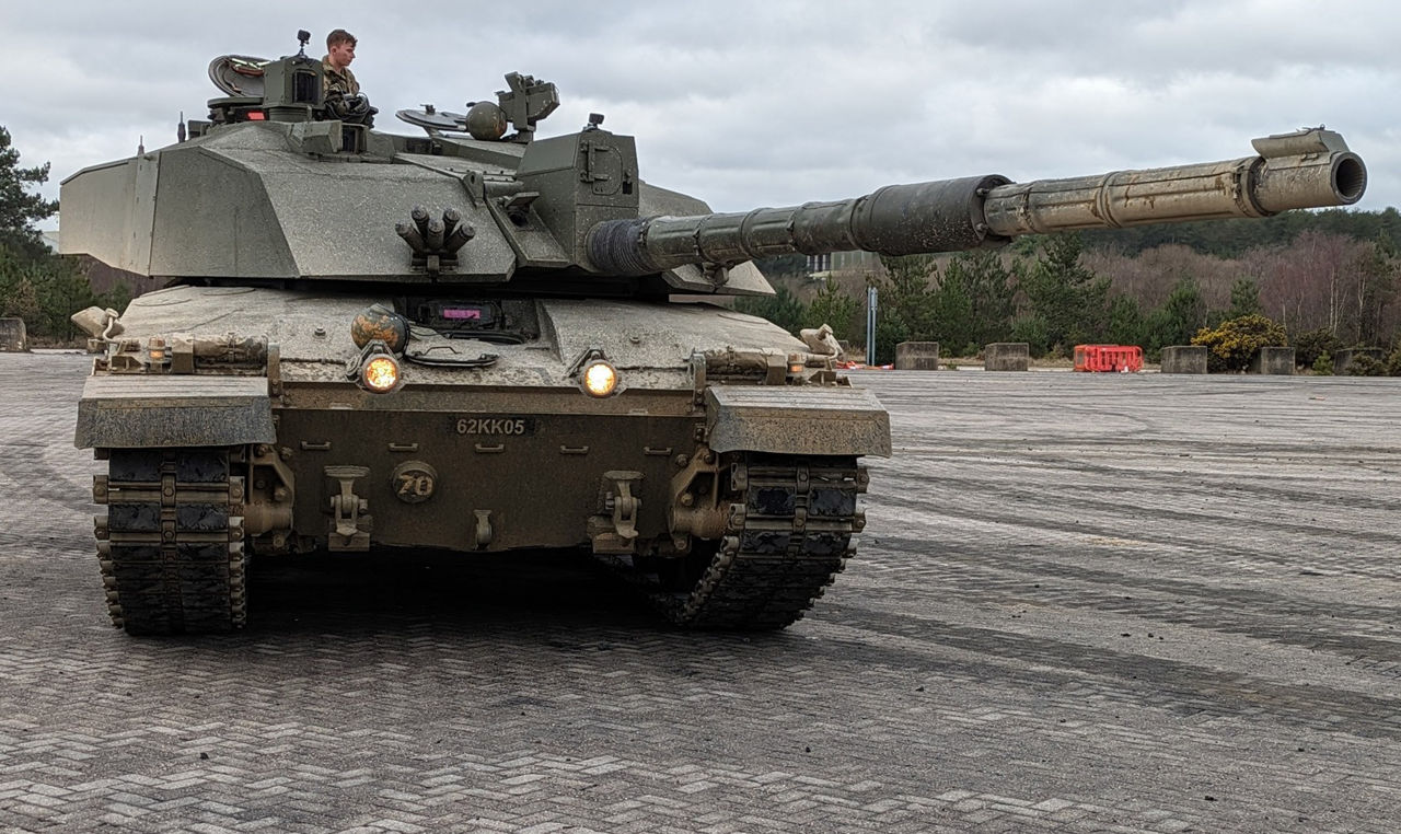 Британские танки Challenger-2 уже прибыли в Украину.