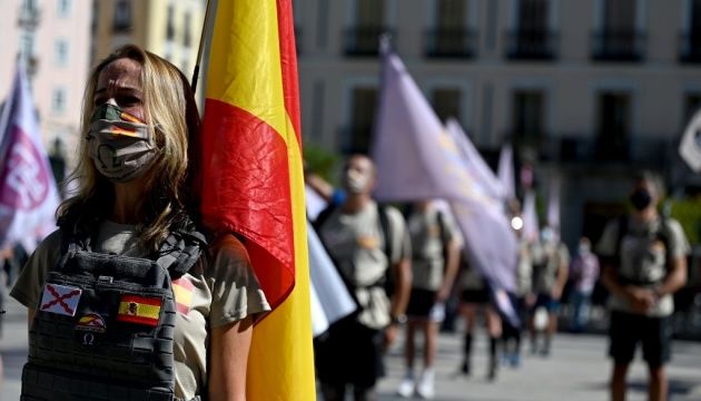 Испанию охватили антиправительственные протесты из-за локдауна в Мадриде.