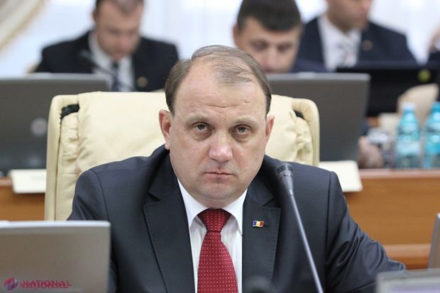 Ministerului Agriculturii și Industriei Alimentare, ex-ministrul Agriculturii, Vasile Bumacov, iese la rampă. Foto: ziarulnational.md