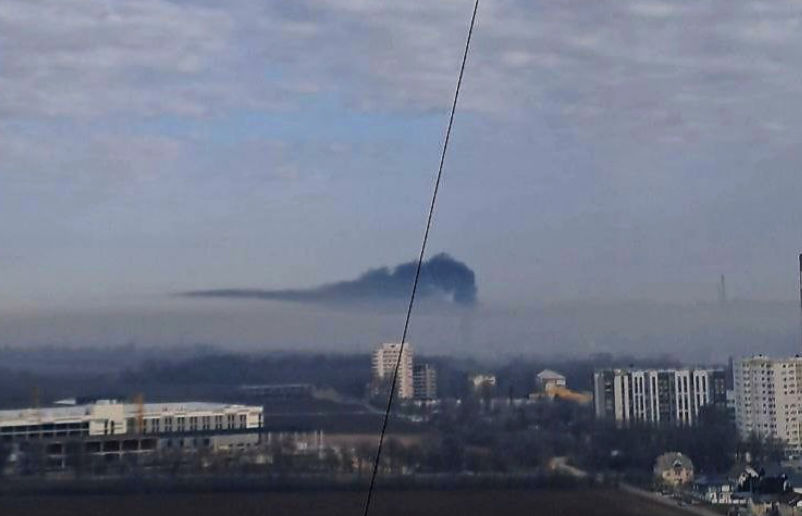 В Кишиневе на складе строительных материалов вспыхнул пожар.