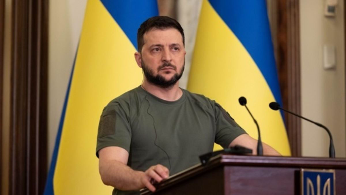 Зеленский: Украине следует предоставить немедленно статус кандидата в члены ЕС.