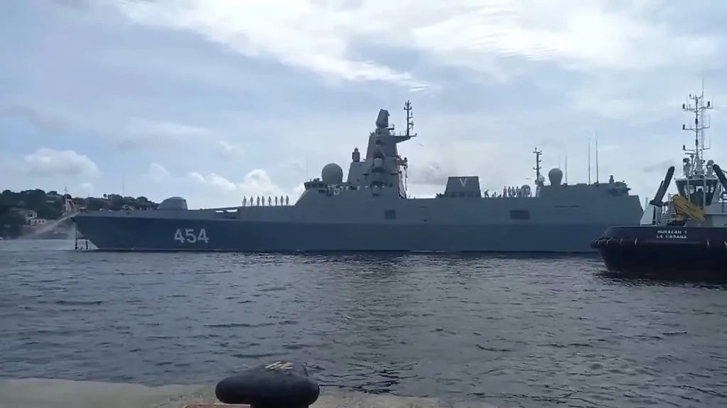 Российские корабли зашли в порт Ла-Гуайра в Венесуэле.
