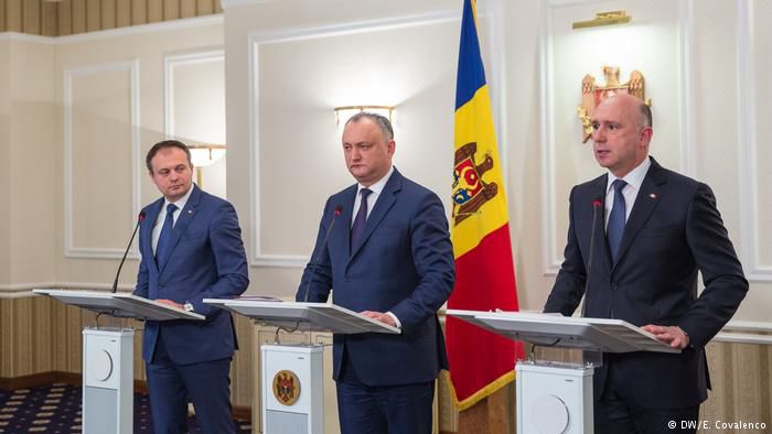 Preşedintele Parlamentului, Andrian Candu, le-a interzis deputaţilor să meargă la Moscova.