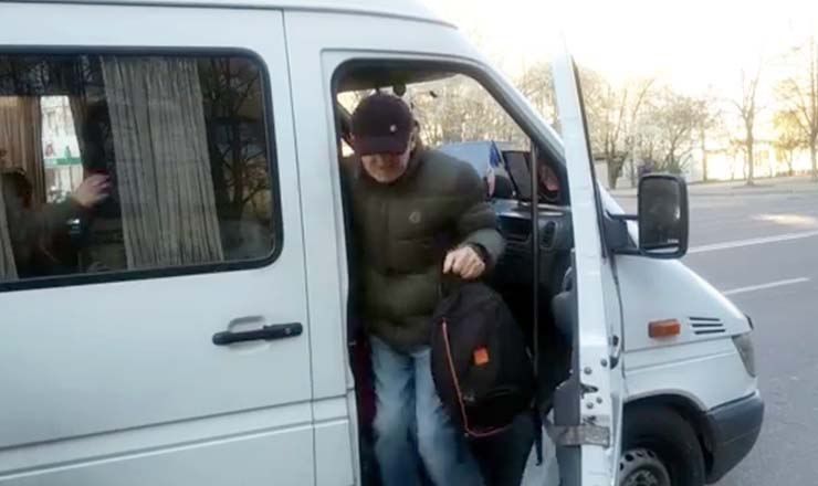 Полиция накажет водителя, в маршрутке которого ехали 43 пассажира.