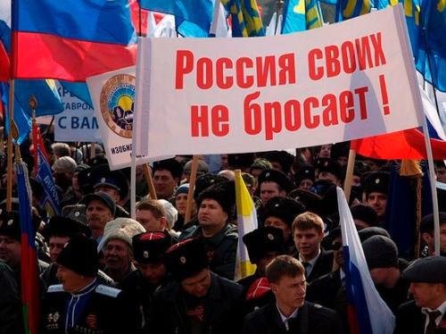 Самая старшая из группы беженцев бабушка – ветеран КГБ.  Фото: news2000.com.ua