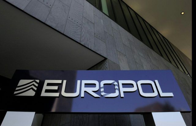 Europol anunță dezmembrarea unei vaste rețele europene de trafic cu carne de cal. Foto: Breitbart