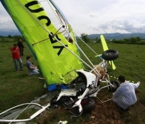 Din componența Comisiei de investigație fac parte reprezentanți ai MTID, dar și experți de la Autoritatea Aeronautică Civilă.