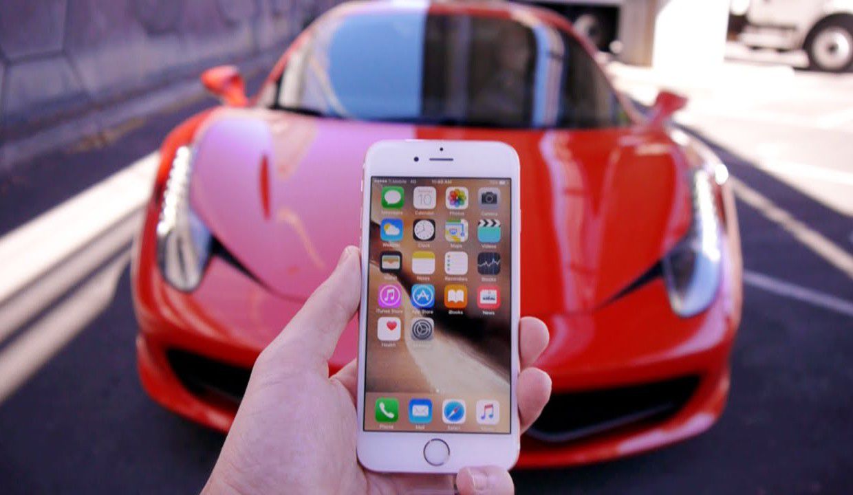 Apple в 2017 году представит iPhone Ferrari.