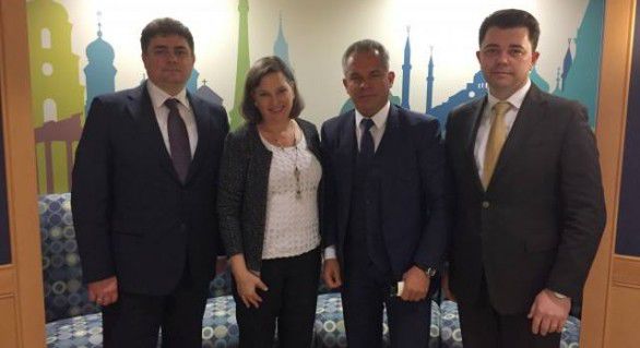 În opinia analiştilor politici, Plahotniuc întreprinde această vizită în Statele Unite pentru a-şi lustrui imaginea.