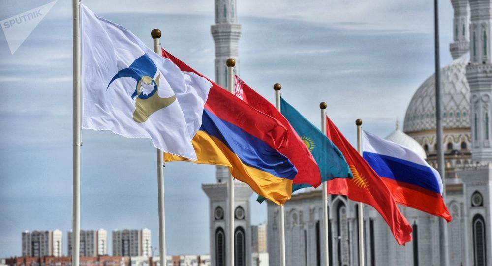 В страны ЕАЭС разрешили беспошлинно ввозить товары для борьбы с COVID-19.