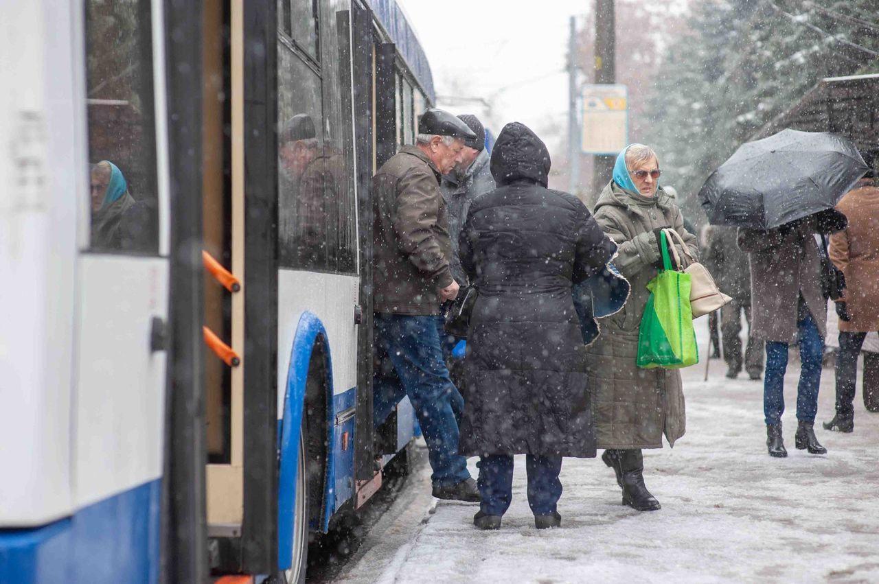 Чебан: Транспорт в Кишиневе циркулирует в зимних условиях.