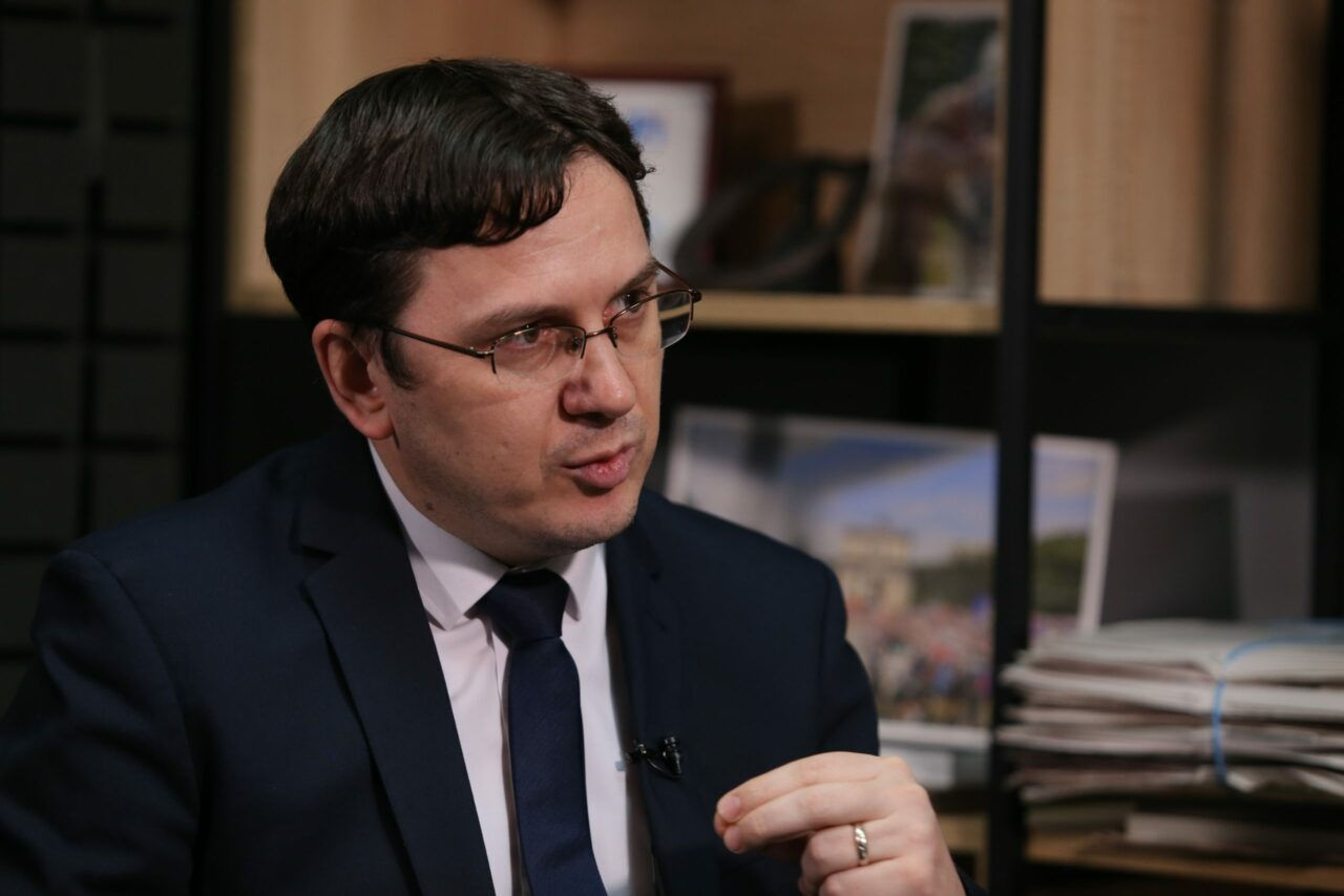 Spatari, despre creșterea prețurilor la carburanți: Guvernul poate interveni limitat.