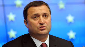 În același timp, pe 21 noiembrie Ucraina a amînat semnarea unui document similar, programată în cadrul summit-ului.