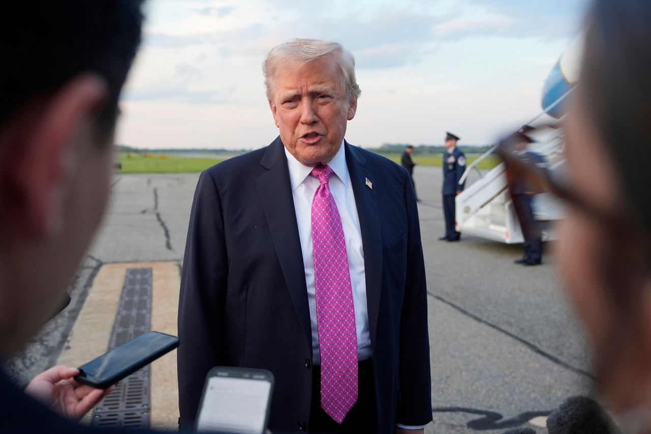Трамп назвал санкции Европы против РФ недостаточно жесткими.